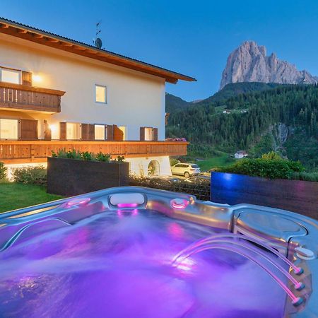 Hotel Ciamp Santa Cristina Val Gardena Esterno foto