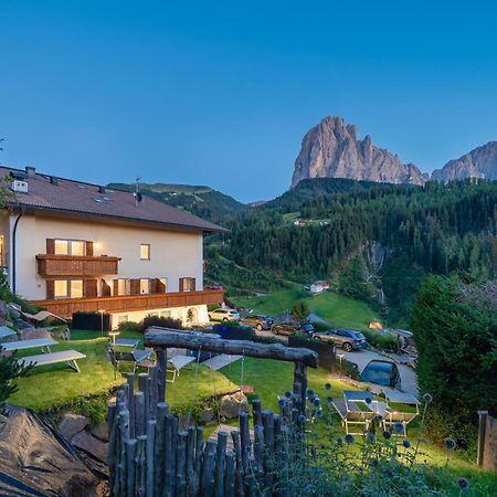 Hotel Ciamp Santa Cristina Val Gardena Esterno foto