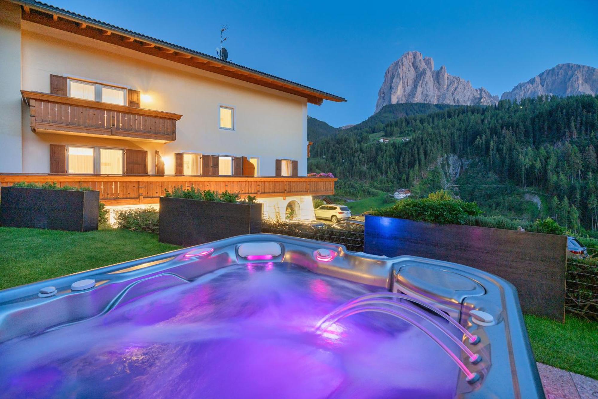 Hotel Ciamp Santa Cristina Val Gardena Esterno foto